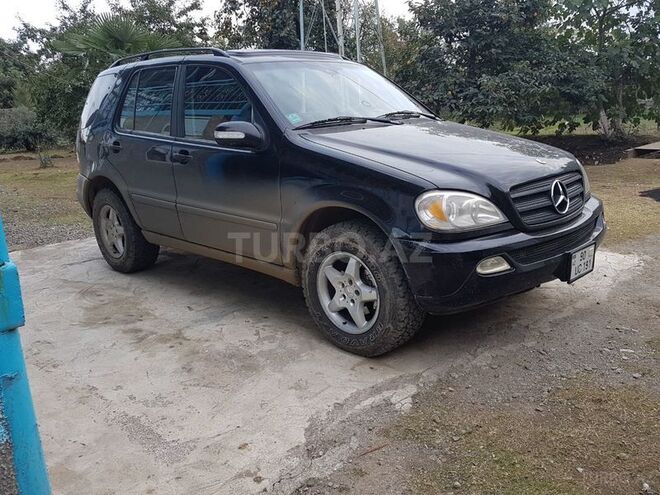 Mercedes ML 320 2001, 146,000 km - 3.2 l - Lənkəran