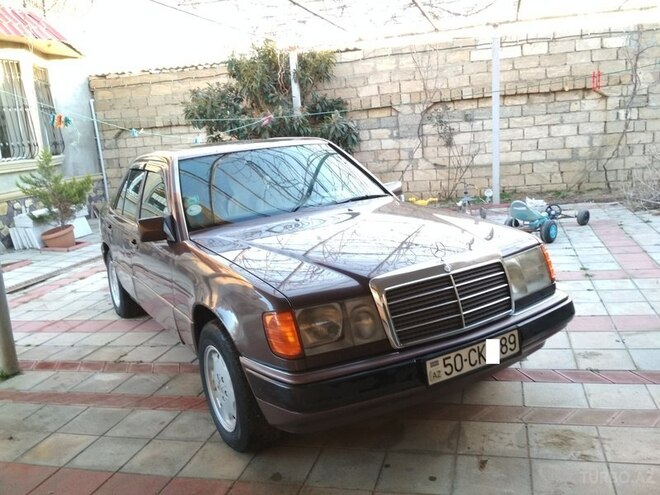 Mercedes E 200 1992, 320,000 km - 2.0 л - Sumqayıt