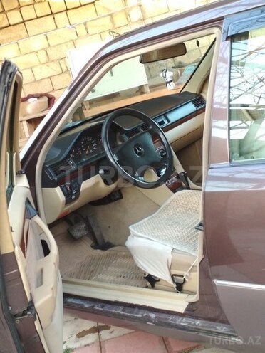 Mercedes E 200 1992, 320,000 km - 2.0 л - Sumqayıt