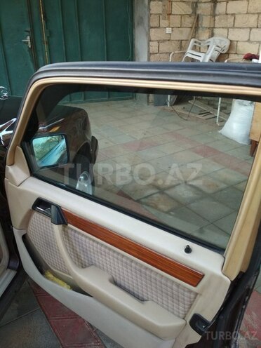 Mercedes E 200 1992, 320,000 km - 2.0 л - Sumqayıt