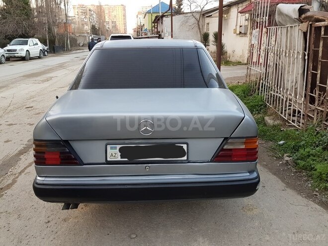 Mercedes E 200 1991, 255,555 km - 2.0 l - Bakı