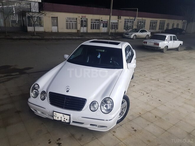 Mercedes E 320 1997, 250,000 km - 3.2 l - Bərdə