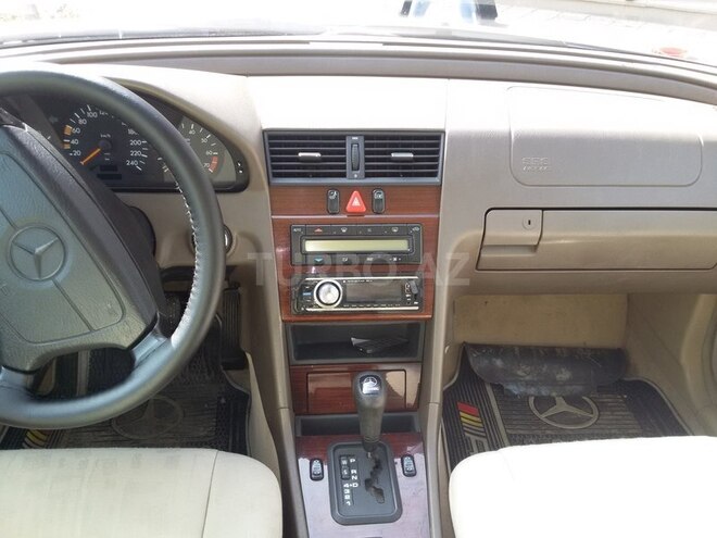 Mercedes C 200 1997, 171,000 km - 2.2 l - Gəncə