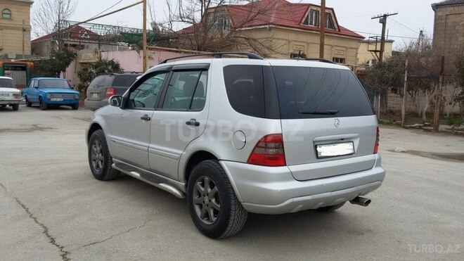 Mercedes ML 270 2002, 273,000 km - 2.7 л - Bakı