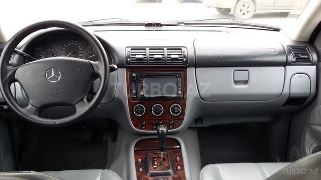 Mercedes ML 270 2002, 273,000 km - 2.7 л - Bakı