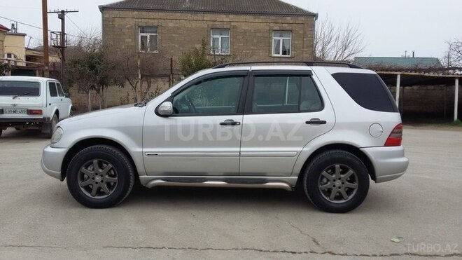 Mercedes ML 270 2002, 273,000 km - 2.7 л - Bakı