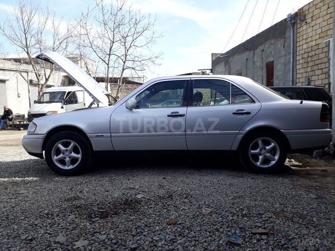 Mercedes C 180 1994, 250,000 km - 1.8 l - Gəncə