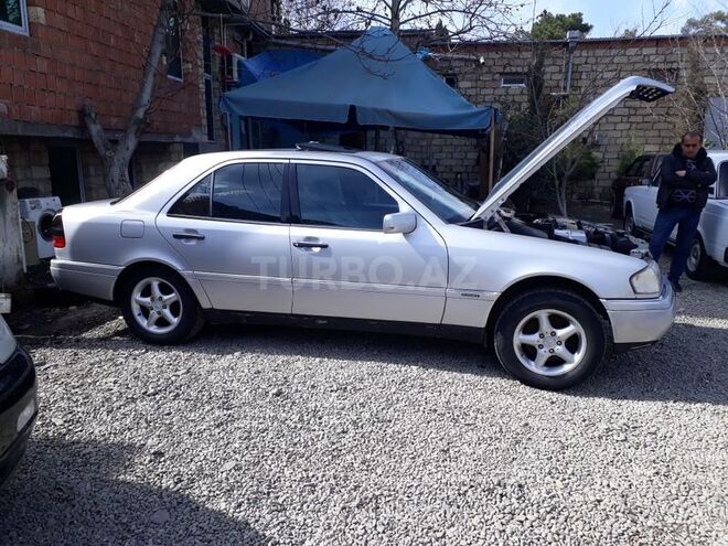 Mercedes C 180 1994, 250,000 km - 1.8 l - Gəncə