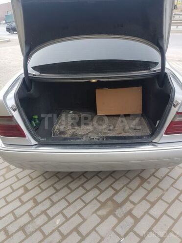 Mercedes E 320 1996, 300,000 km - 2.3 l - Bakı
