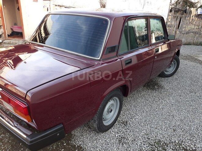 LADA (VAZ) 2107 2005, 280,000 km - 1.6 л - Ucar