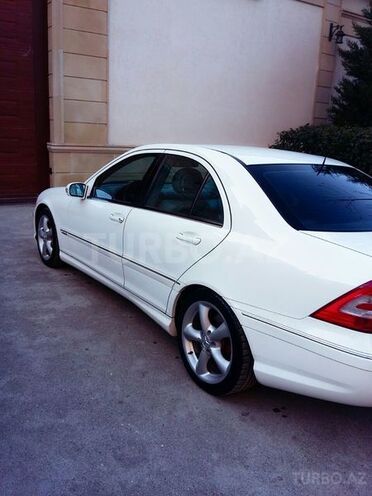 Mercedes C 230 2005, 218,000 km - 2.5 l - Bakı