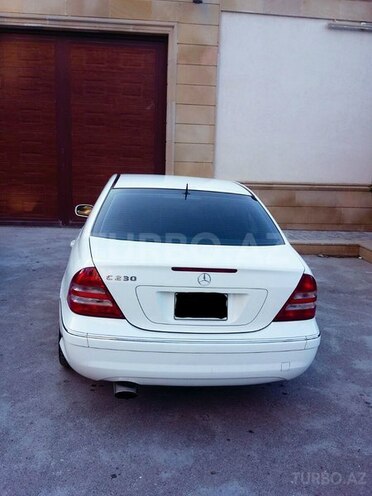 Mercedes C 230 2005, 218,000 km - 2.5 l - Bakı