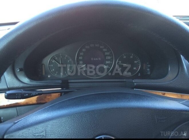 Mercedes E 220 2002, 240,200 km - 2.2 l - Bakı