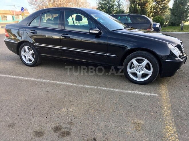 Mercedes C 200 2000, 329,025 km - 2.0 l - Qazax