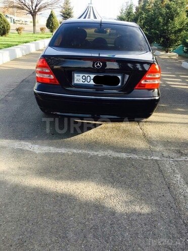 Mercedes C 200 2000, 329,025 km - 2.0 l - Qazax