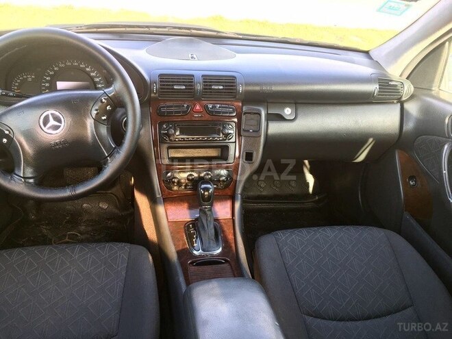 Mercedes C 200 2000, 329,025 km - 2.0 l - Qazax