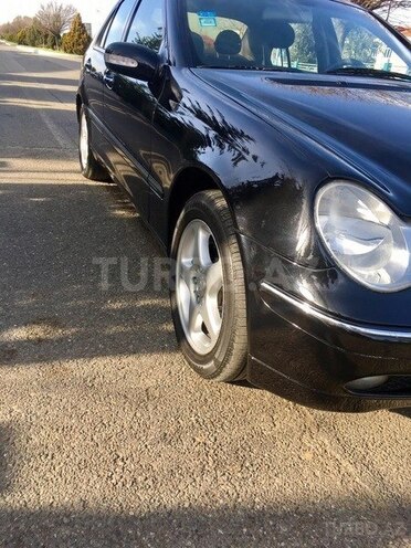Mercedes C 200 2000, 329,025 km - 2.0 l - Qazax