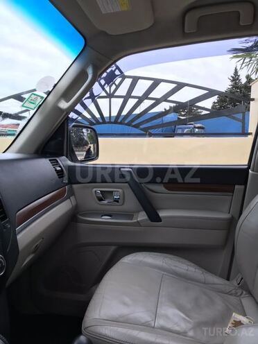 Mitsubishi Pajero 2007, 158,000 km - 3.0 л - Bakı