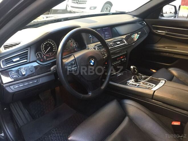 BMW 750 2010, 88,000 km - 4.4 l - Bakı