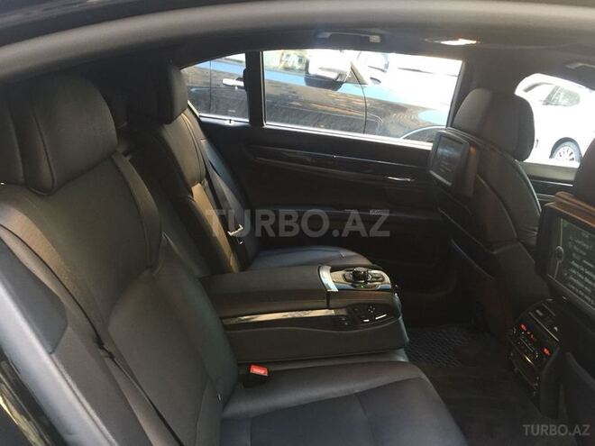 BMW 750 2010, 88,000 km - 4.4 l - Bakı