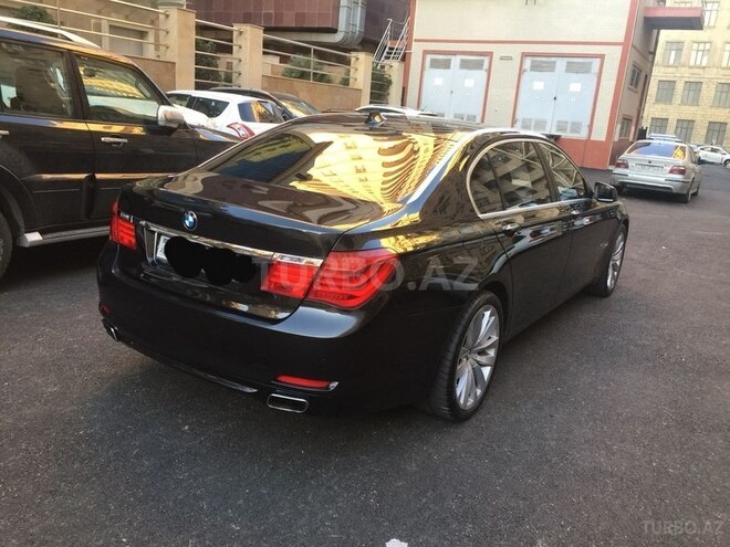 BMW 750 2010, 88,000 km - 4.4 l - Bakı