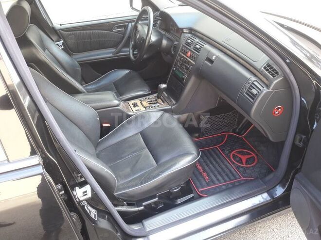 Mercedes E 320 2000, 277,000 km - 3.2 l - Bakı