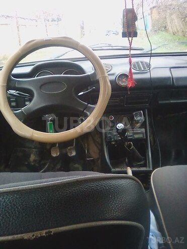 LADA (VAZ) 2106 1987, 2,000 km - 1.3 l - Xudat