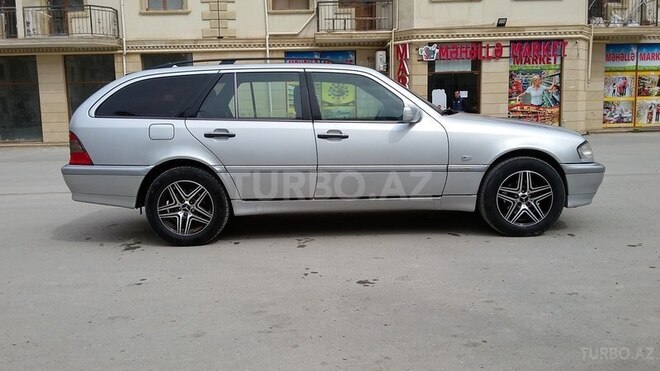 Mercedes C 220 2000, 419,000 km - 2.2 l - Xırdalan