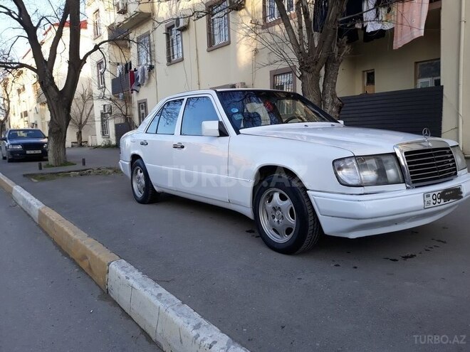 Mercedes E 230 1989, 254,368 km - 2.3 l - Bakı