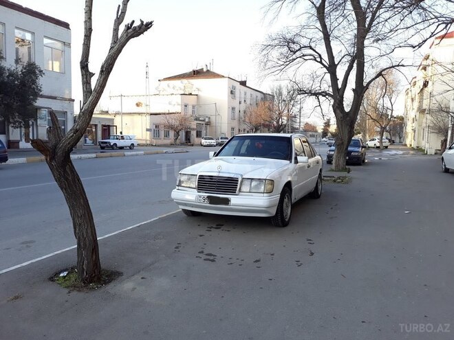 Mercedes E 230 1989, 254,368 km - 2.3 l - Bakı