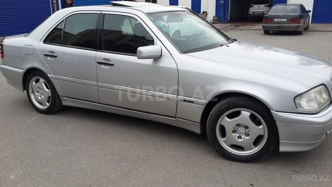 Mercedes C 230 1999, 218,000 km - 2.3 l - Sumqayıt
