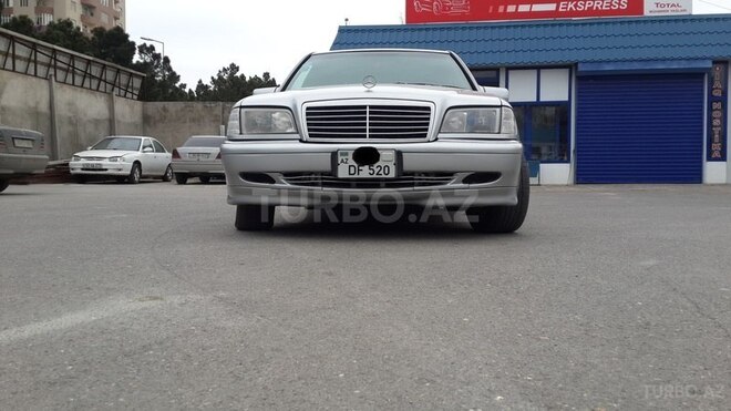 Mercedes C 230 1999, 218,000 km - 2.3 l - Sumqayıt