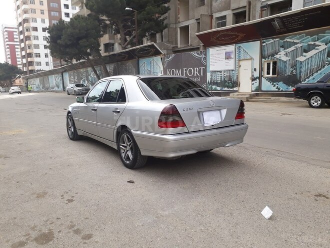 Mercedes C 230 2000, 195,000 km - 2.3 l - Bakı