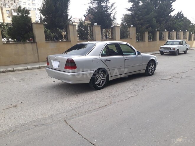 Mercedes C 230 2000, 195,000 km - 2.3 l - Bakı