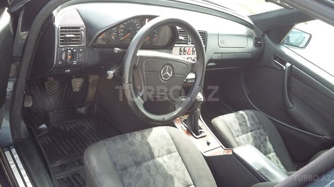 Mercedes C 180 1999, 260,000 km - 1.8 l - Bakı
