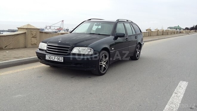 Mercedes C 180 1999, 260,000 km - 1.8 l - Bakı