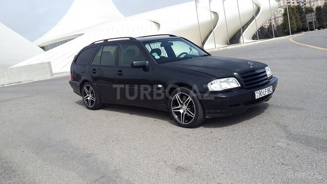 Mercedes C 180 1999, 260,000 km - 1.8 l - Bakı