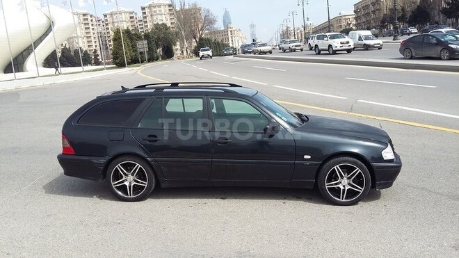 Mercedes C 180 1999, 260,000 km - 1.8 l - Bakı