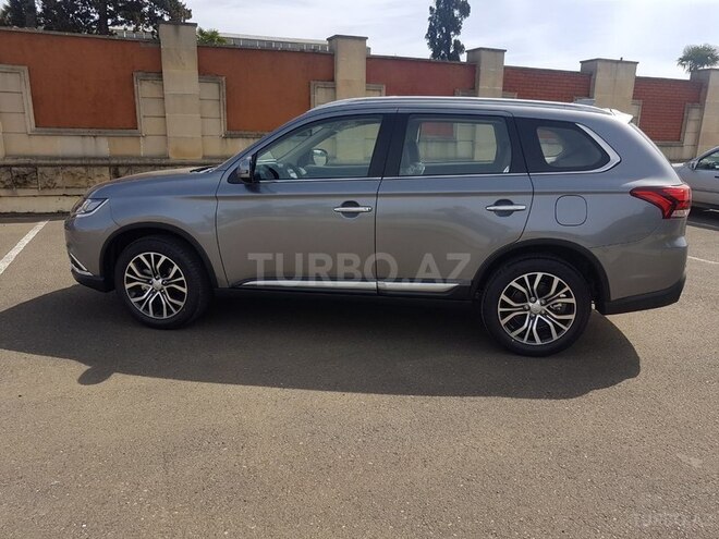 Mitsubishi Outlander 2018, 0 km - 2.4 л - Bakı