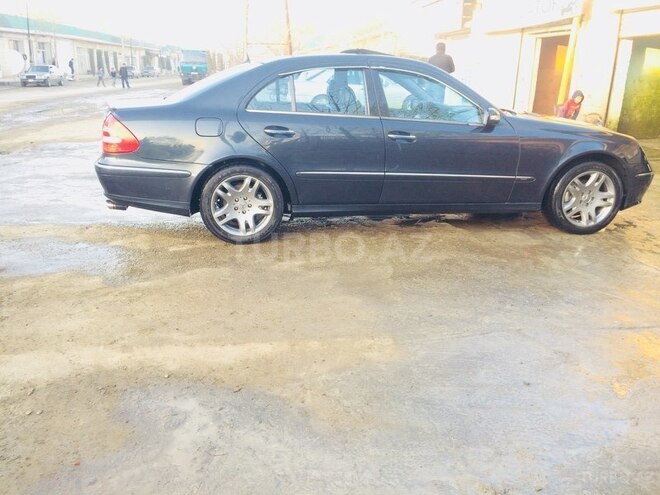 Mercedes E 260 2002, 170,000 km - 2.6 l - Ağcabədi