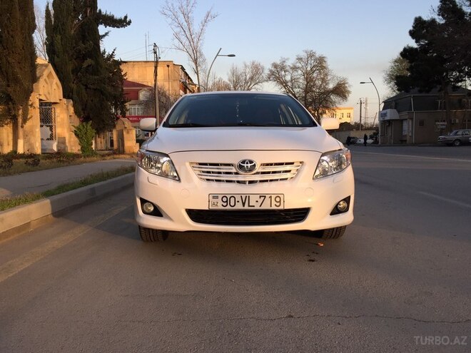 Toyota Corolla 2011, 133,653 km - 1.6 л - Bakı