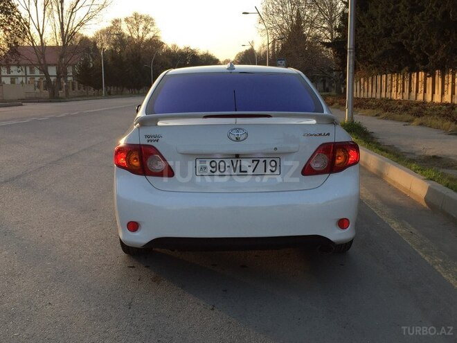 Toyota Corolla 2011, 133,653 km - 1.6 л - Bakı