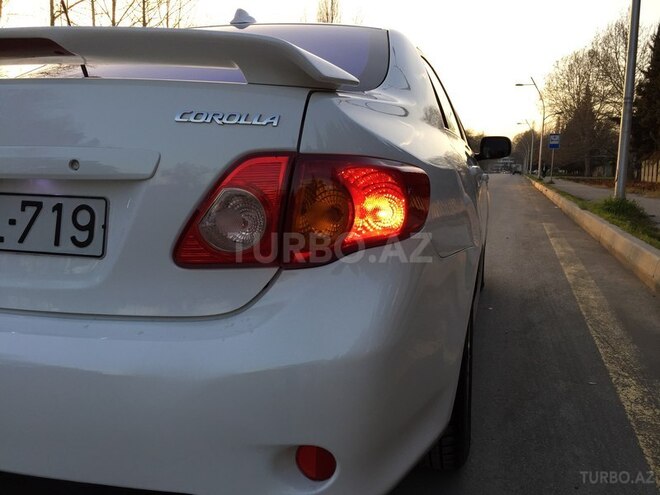 Toyota Corolla 2011, 133,653 km - 1.6 л - Bakı