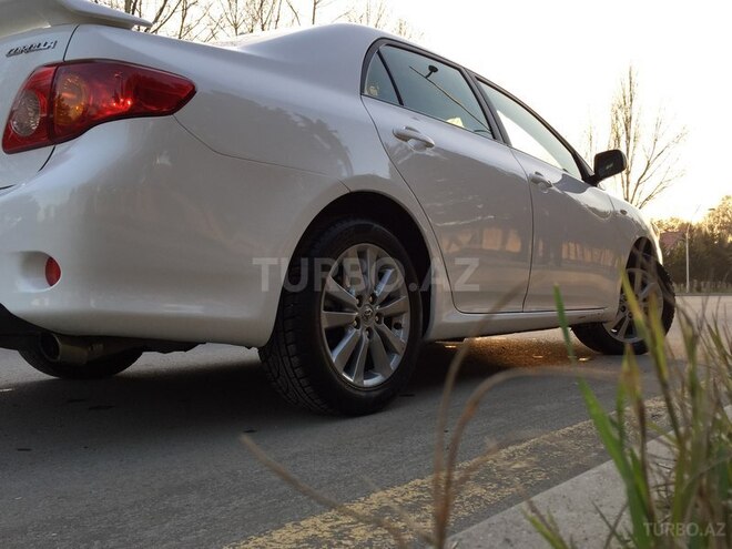 Toyota Corolla 2011, 133,653 km - 1.6 л - Bakı