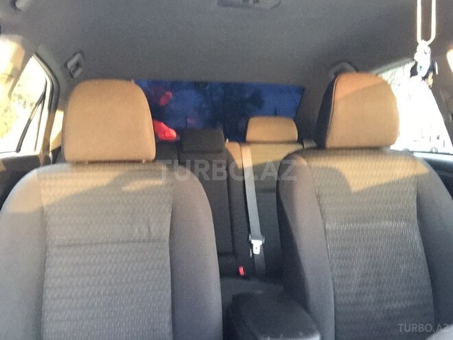 Toyota Corolla 2011, 133,653 km - 1.6 л - Bakı