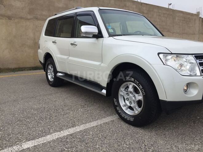 Mitsubishi Pajero 2008, 239,229 km - 3.0 l - Bakı
