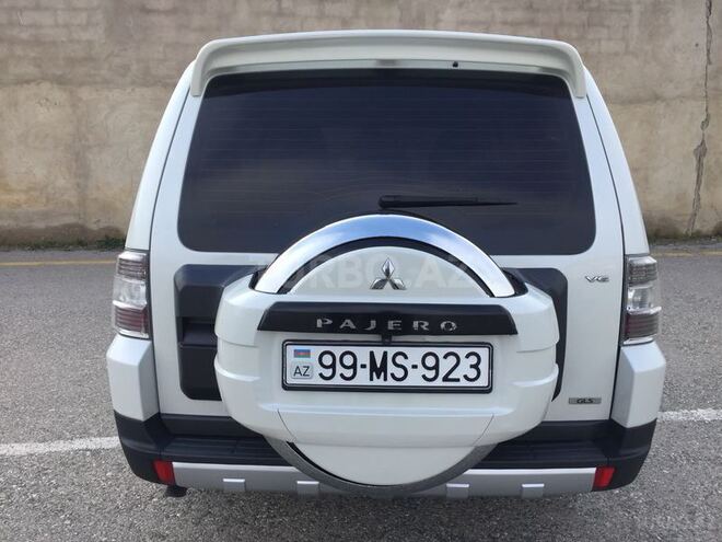 Mitsubishi Pajero 2008, 239,229 km - 3.0 l - Bakı