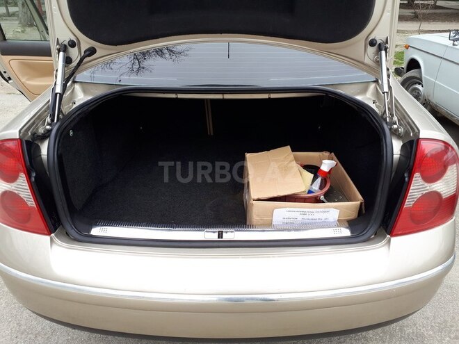 Volkswagen Passat 2004, 148,000 km - 0.2 l - Mingəçevir