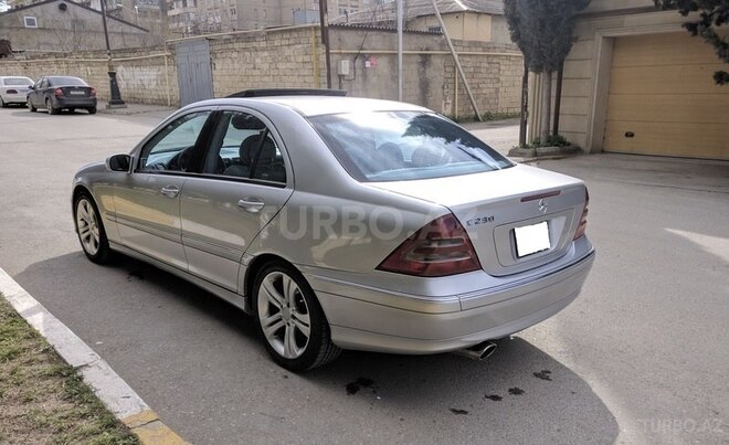 Mercedes C 230 2004, 370,000 km - 2.5 l - Bakı