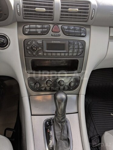 Mercedes C 230 2004, 370,000 km - 2.5 l - Bakı